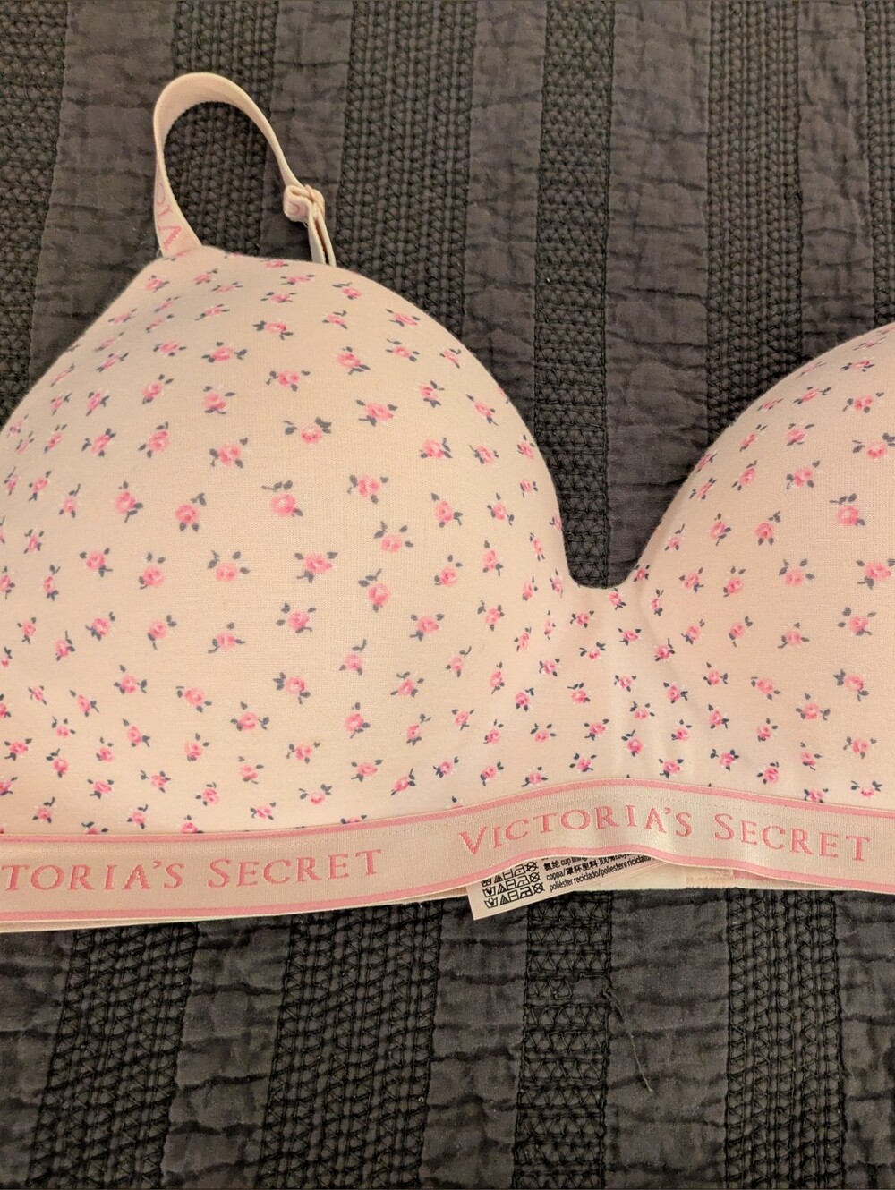 Victoria's Secret T-shirt Bra 38DD